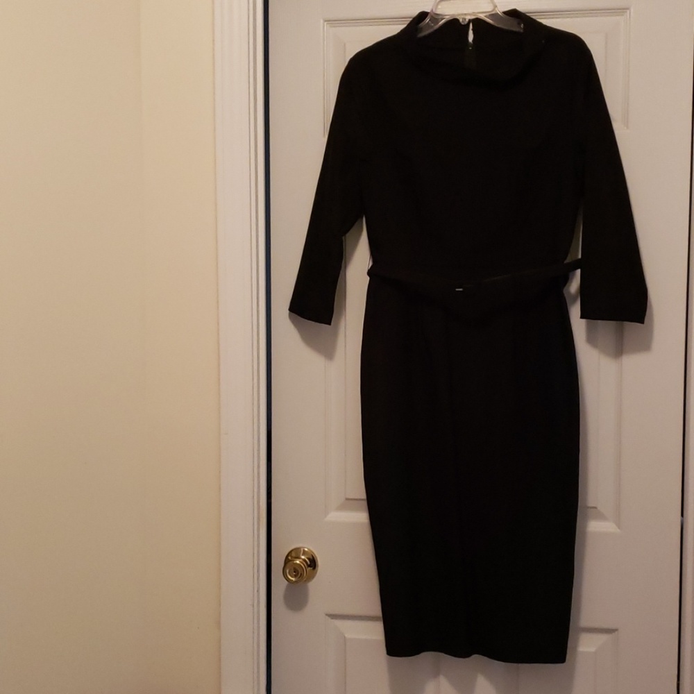 Dress - Picture 1 of 3